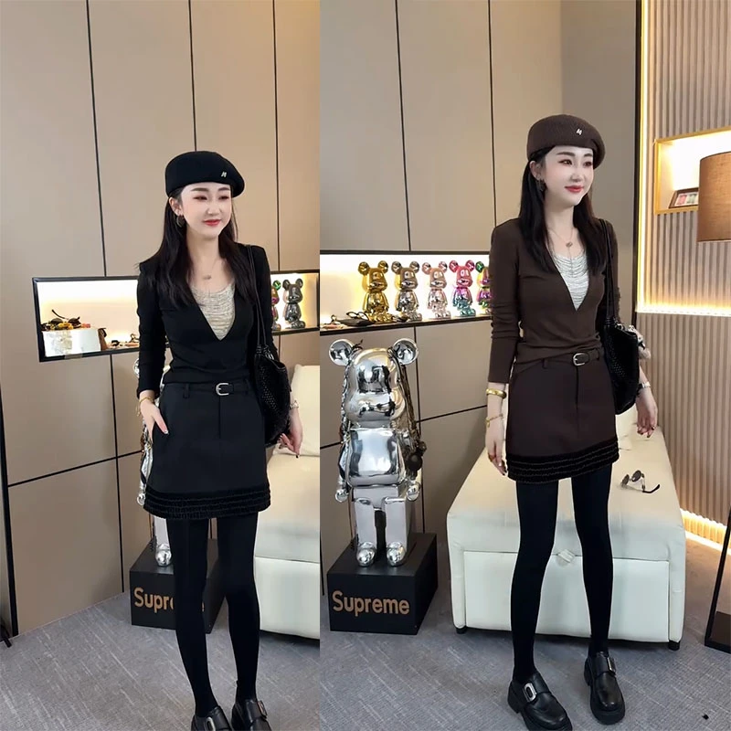 气质修身V领扛起球时尚T恤2025秋季新款韩版显瘦洋气百搭打底衫