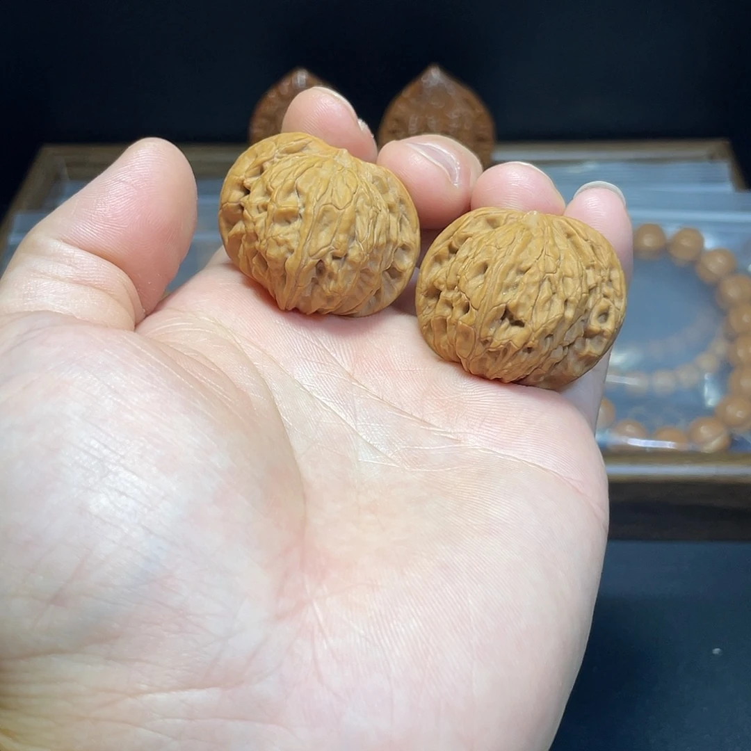 文玩核桃吊坠37尺磨盘