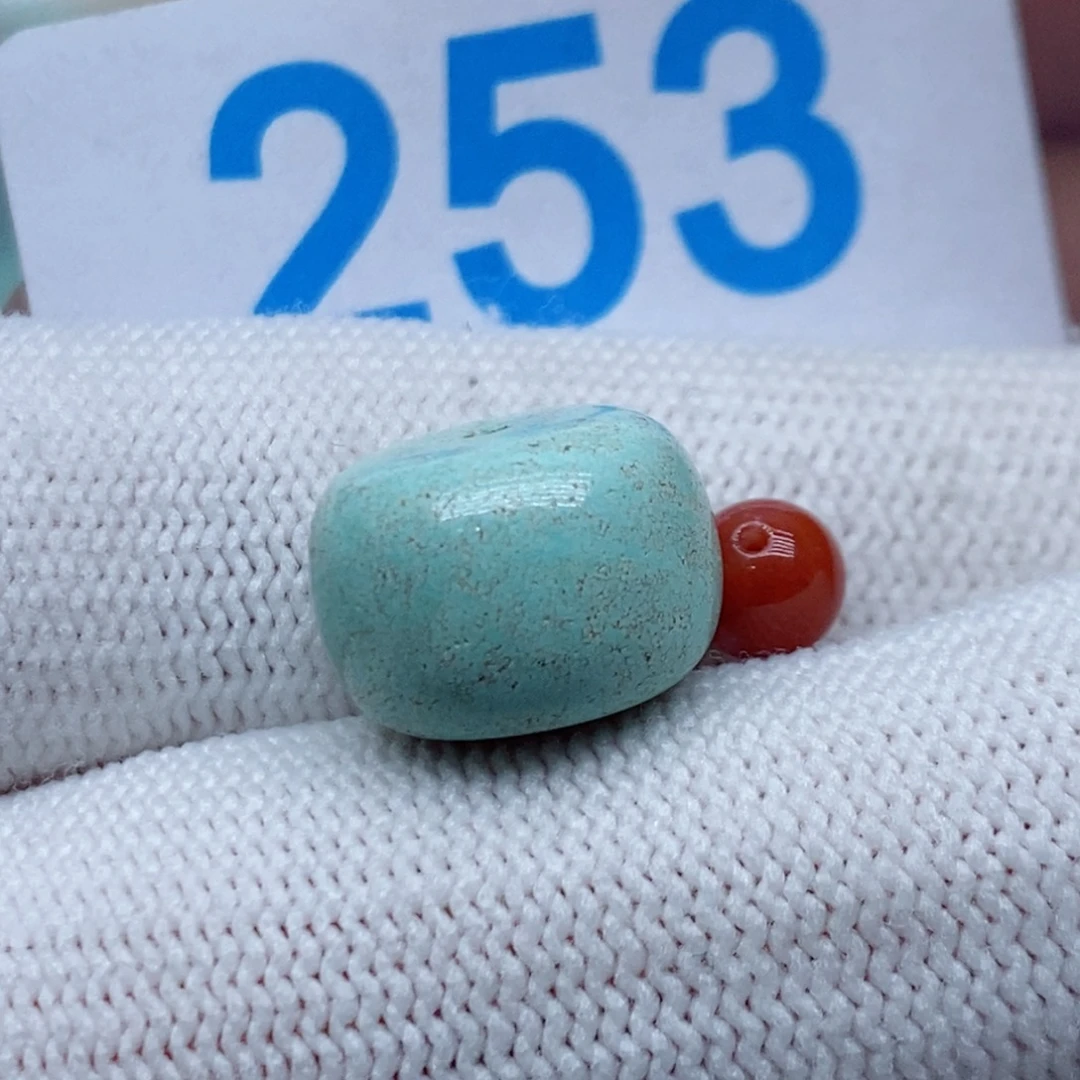 南红玛瑙未镶嵌珠宝奇石
