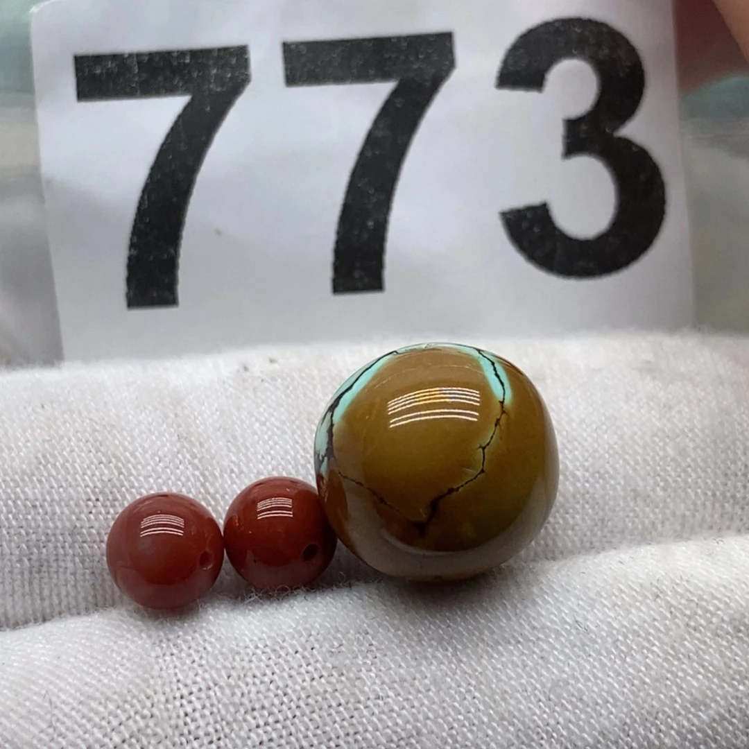 南红玛瑙未镶嵌颈饰