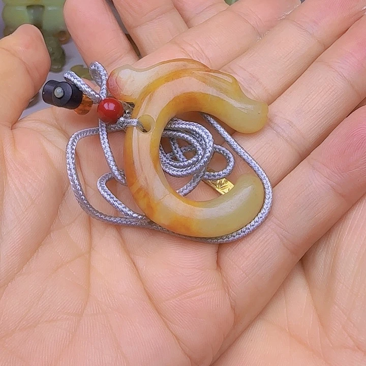 润***相颈饰未镶嵌和田玉