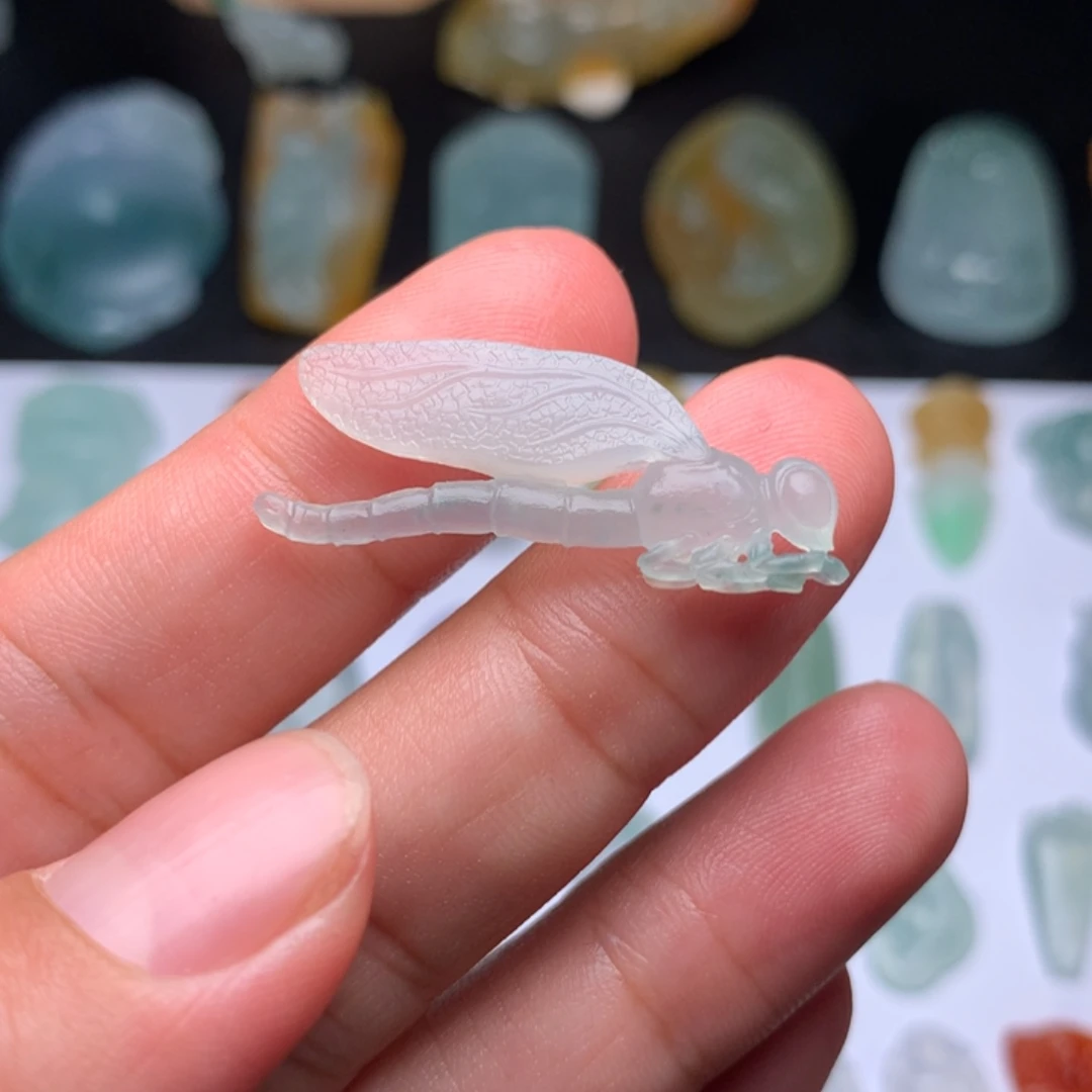 定制翡翠未镶嵌蜻蜓