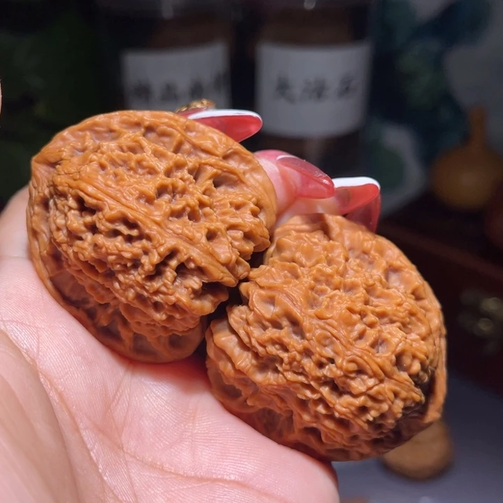 文玩核桃吊坠         42.9