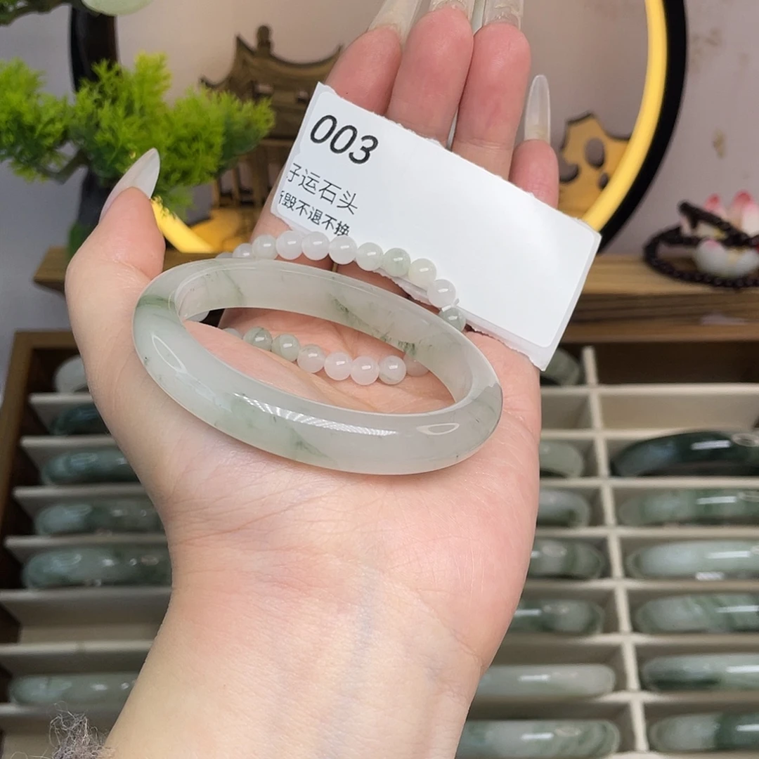 石英质玉未镶嵌手镯003