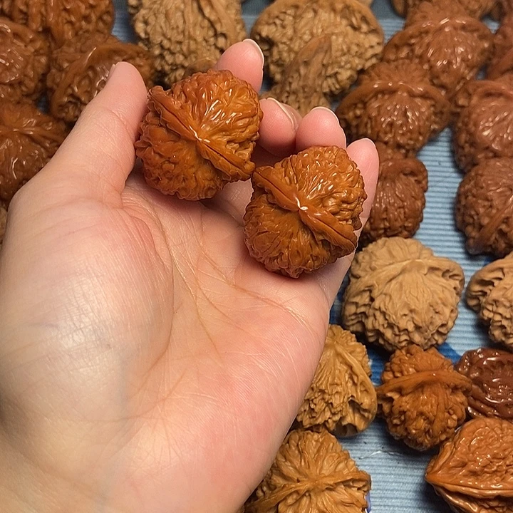 吊坠文玩核桃32白狮子