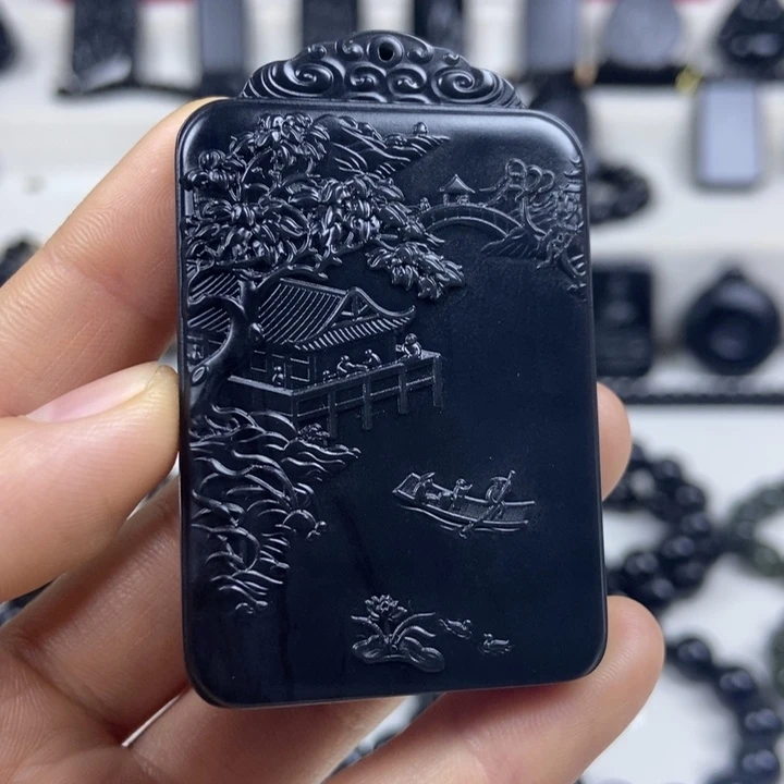颈饰未镶嵌和田玉（墨玉）山水牌