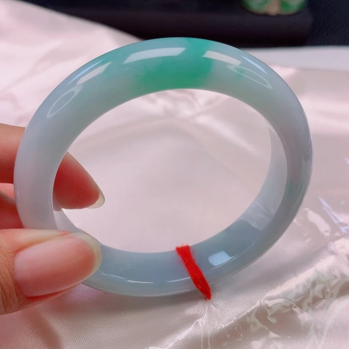 未镶嵌手镯翡翠52圈