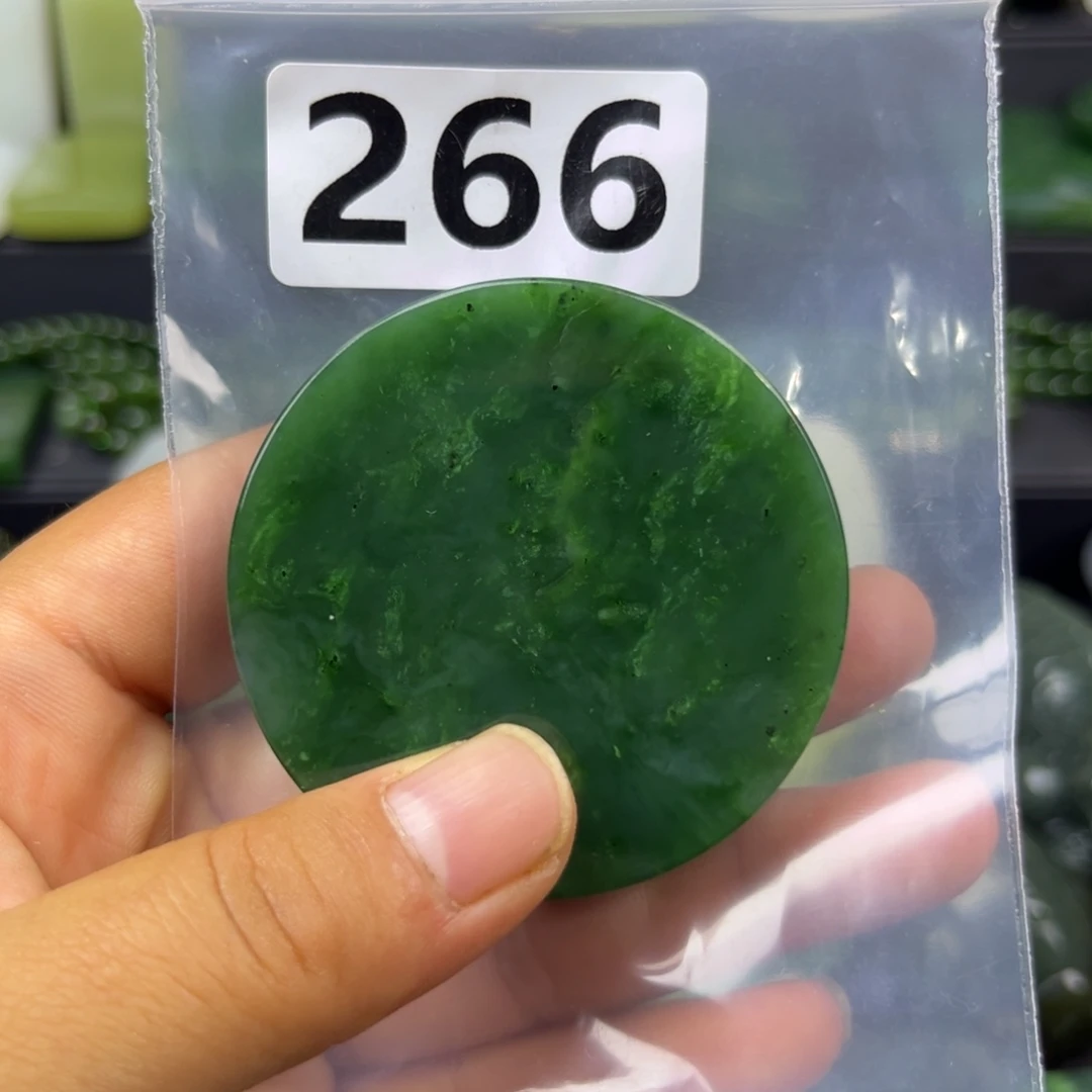 和田玉未镶嵌珠宝半成品