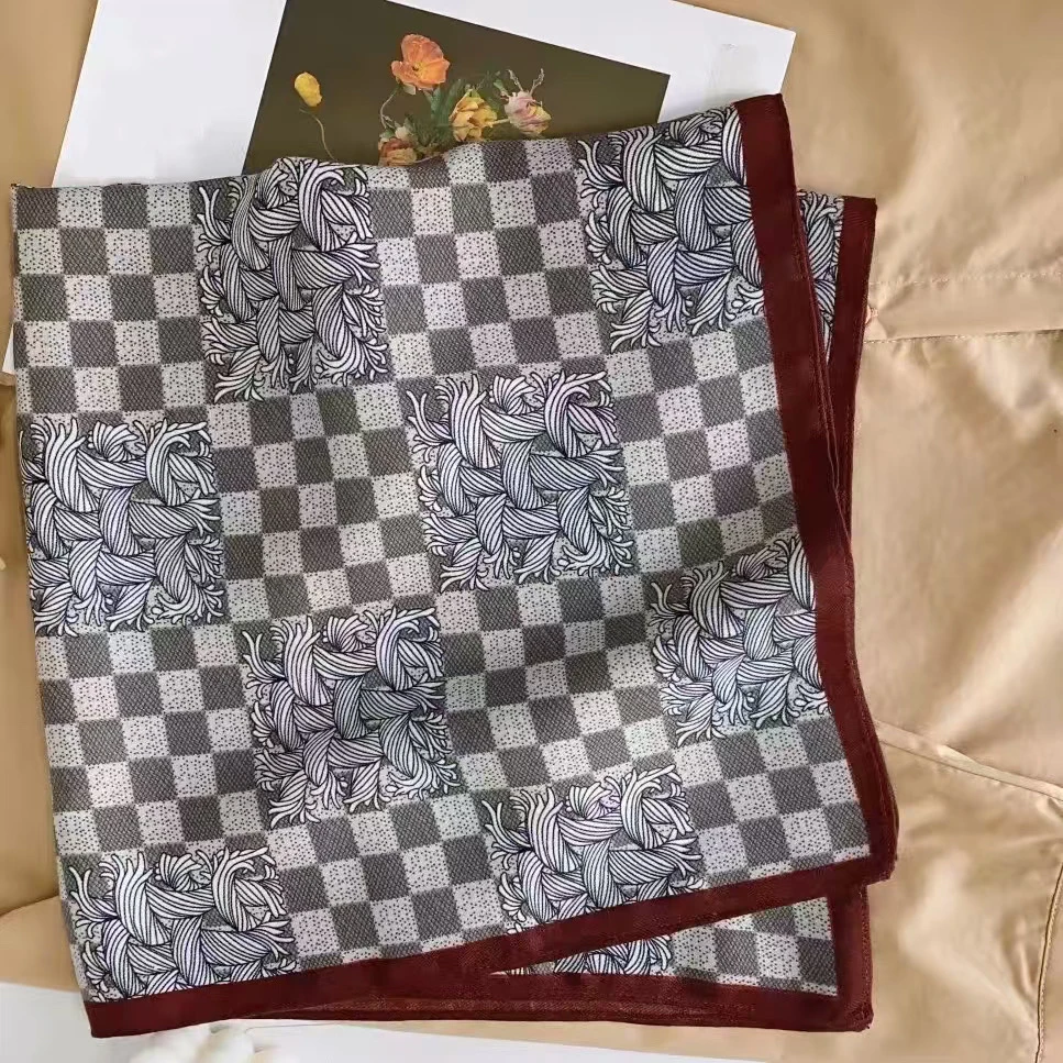 古典编织双面植绒方巾