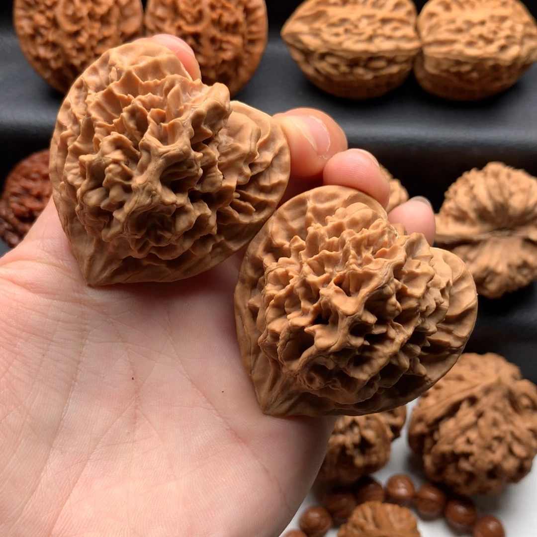 文玩核桃把件大花45