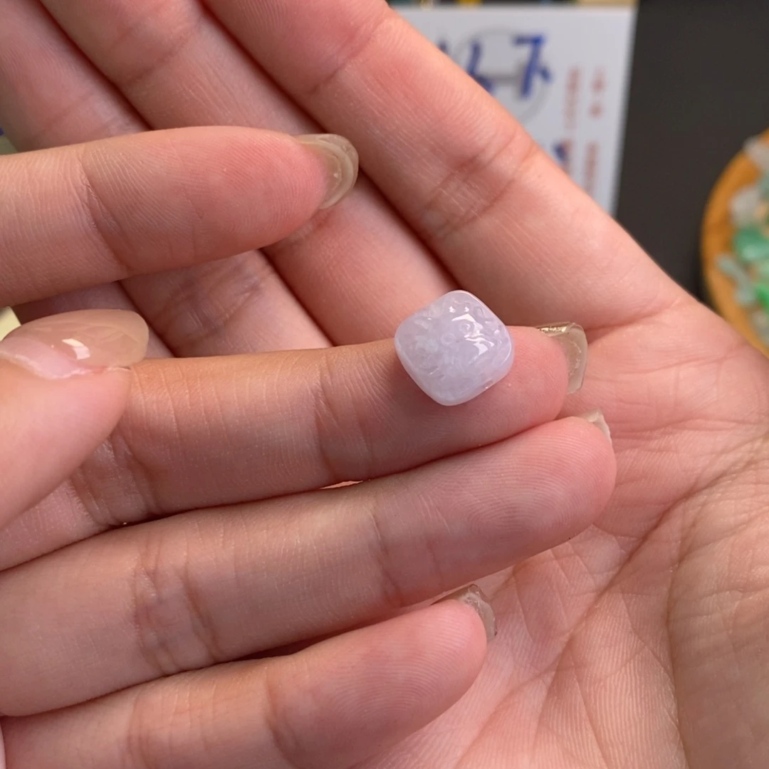 †***†翡翠未镶嵌颈饰17954