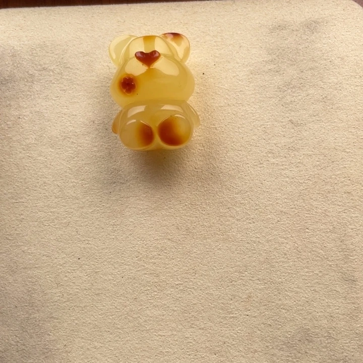 琥珀未镶嵌颈饰好