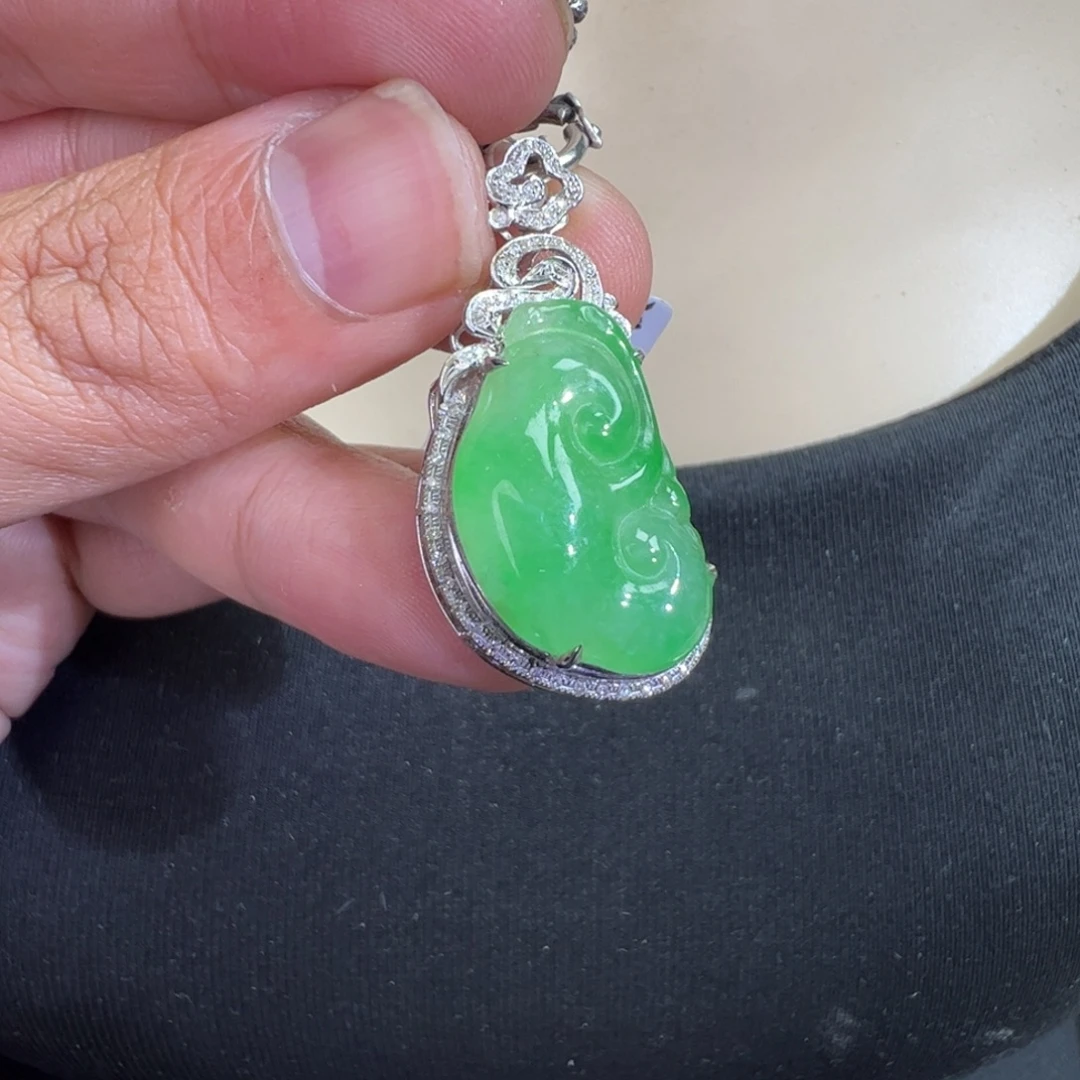 翡翠18K金镶嵌吊坠(不含链)