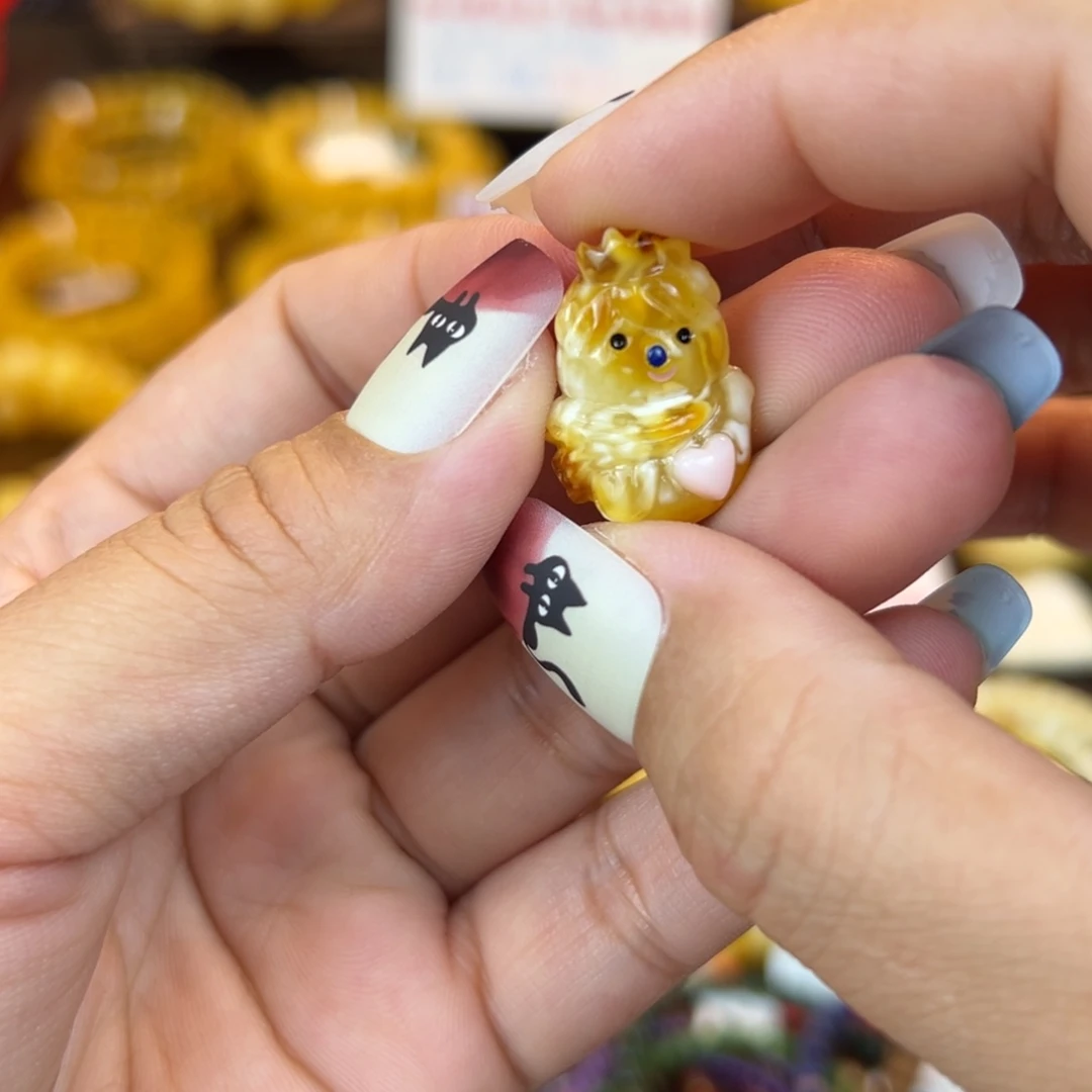 琥珀裸石未镶嵌nnnjjjjj