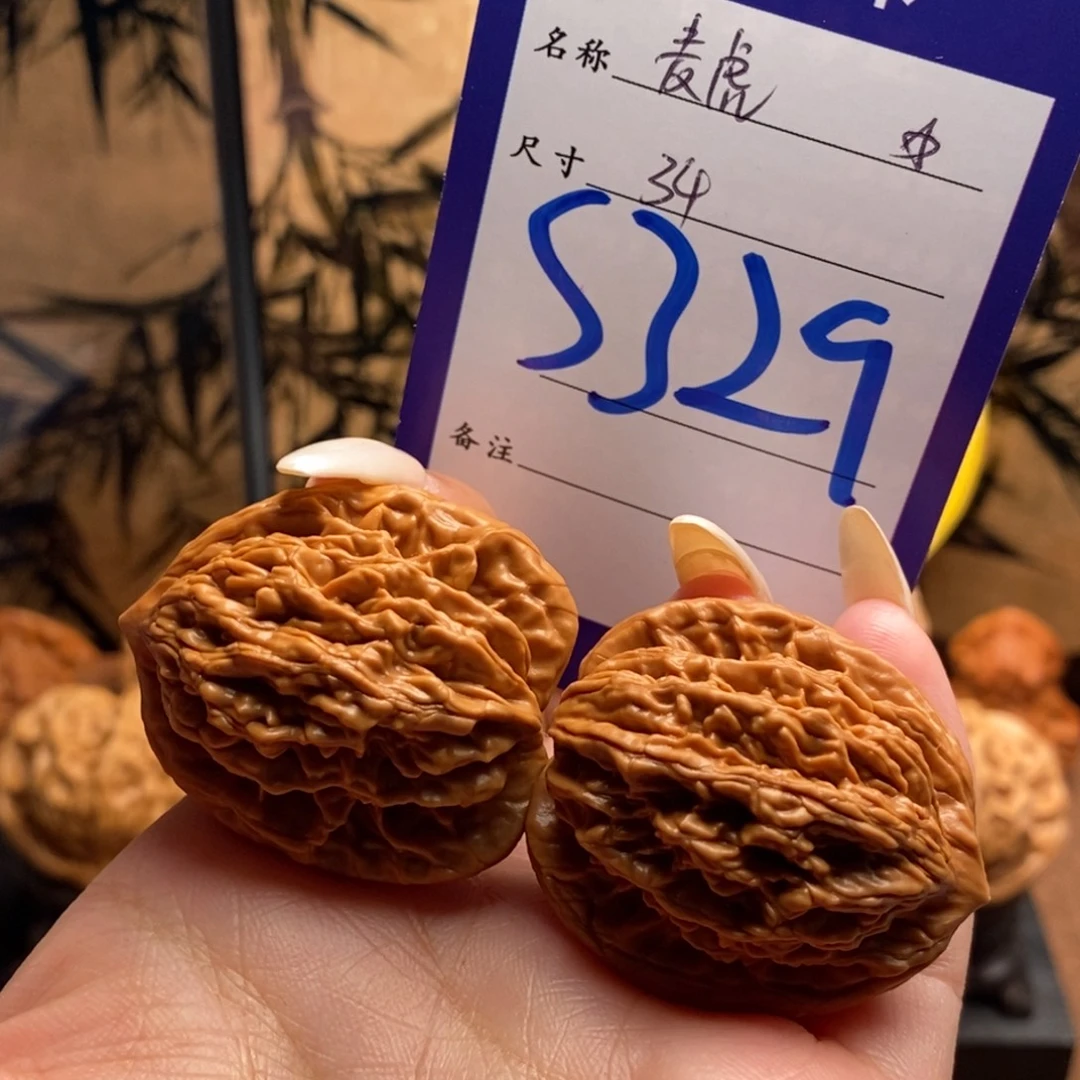 文玩核桃把件麦虎34