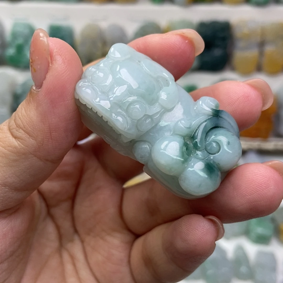 吊坠(赠链)未镶嵌翡翠