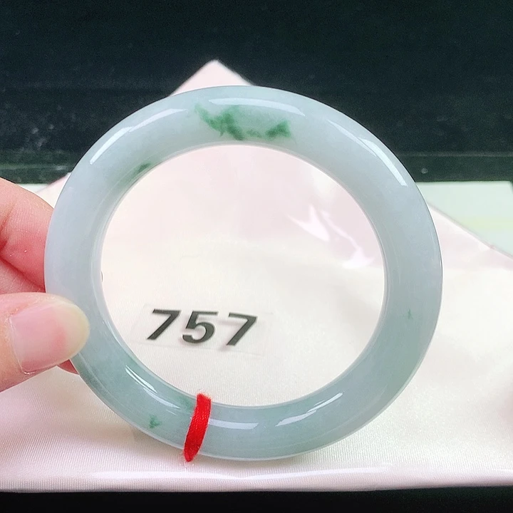 未镶嵌手镯（圆镯）翡翠757
