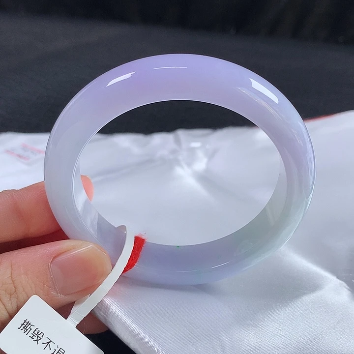 翡翠未镶嵌手镯