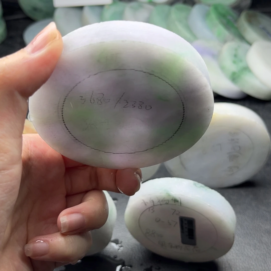 未镶嵌翡翠手镯定制翡翠