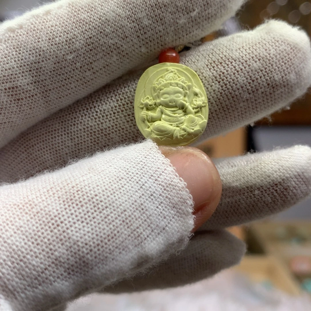 绿松石未镶嵌挂件