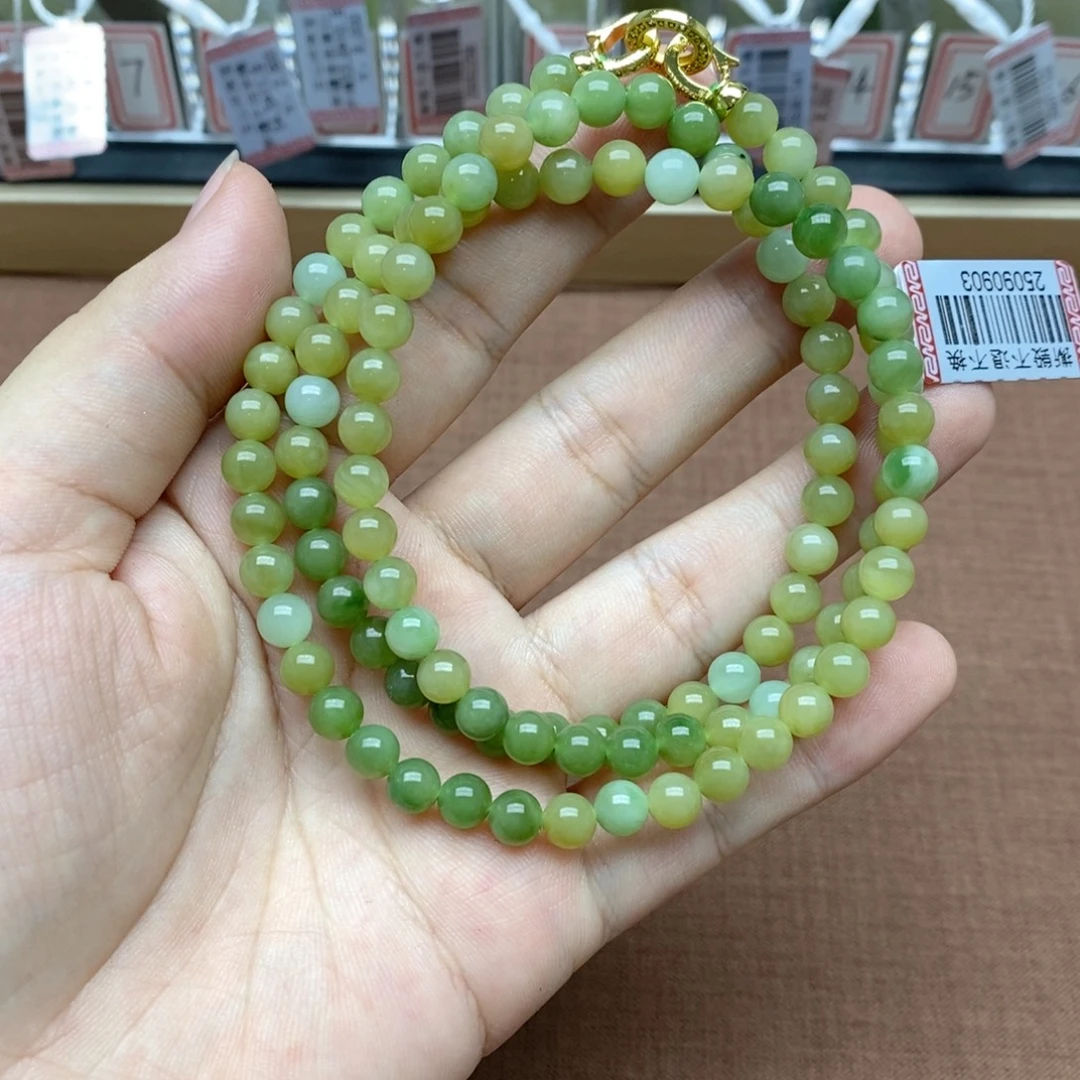颈饰未镶嵌和田玉卡6