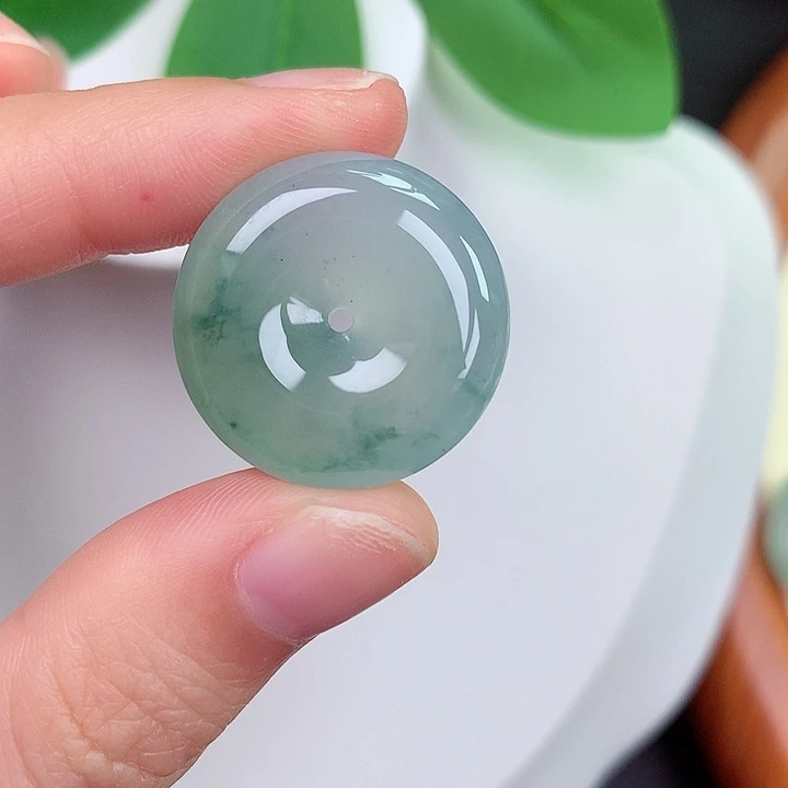 颈饰未镶嵌翡翠22.8-6.3mm