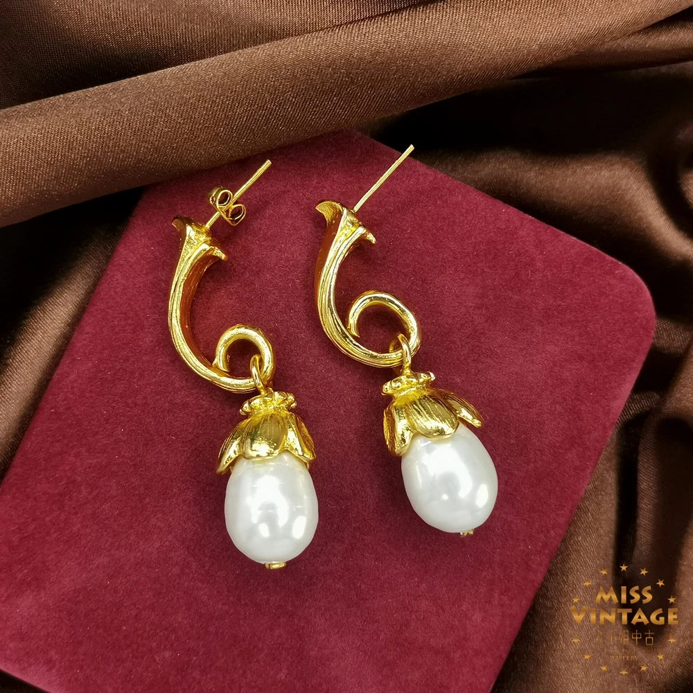 欧洲宝藏工坊Yettis古典卷叶花苞琉璃珠耳针[91-146]