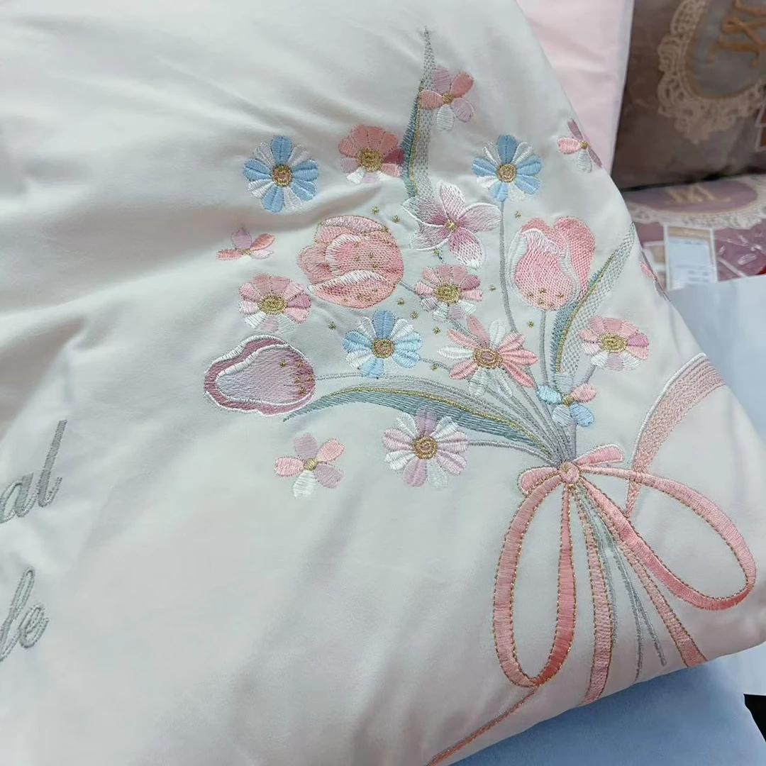 【宠粉浮力】超柔亲肤保暖刺绣德绒四件套-手捧花