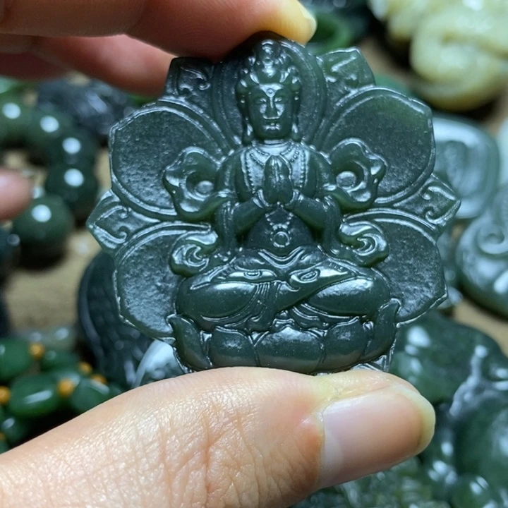 和田玉未镶嵌颈饰