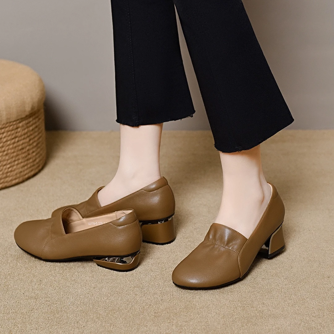 2025新款春秋季粗跟单鞋女中跟真皮鞋妈妈女鞋秋款圆头软皮低跟鞋