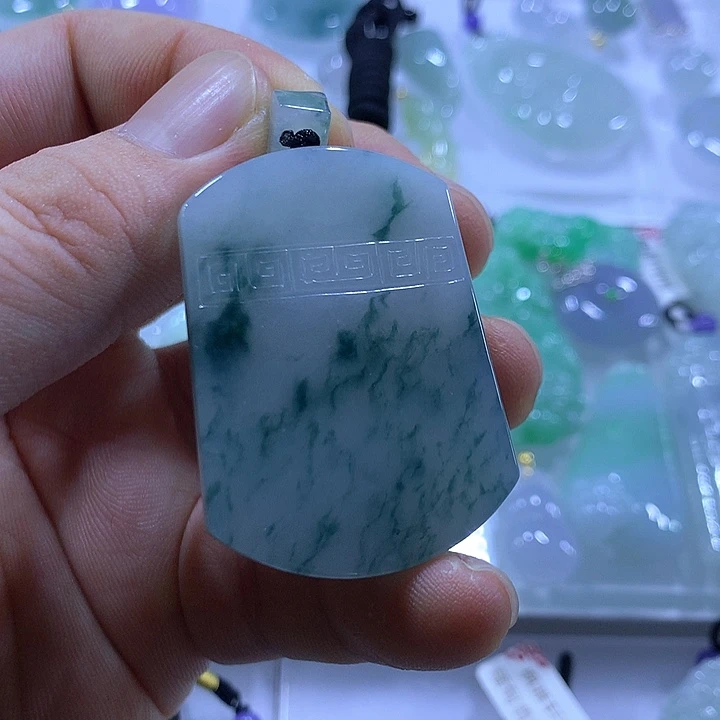 翡翠未镶嵌颈饰天然翡翠A货吊坠