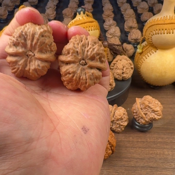 用***3吊坠文玩核桃我的心好痛啊我的心真的