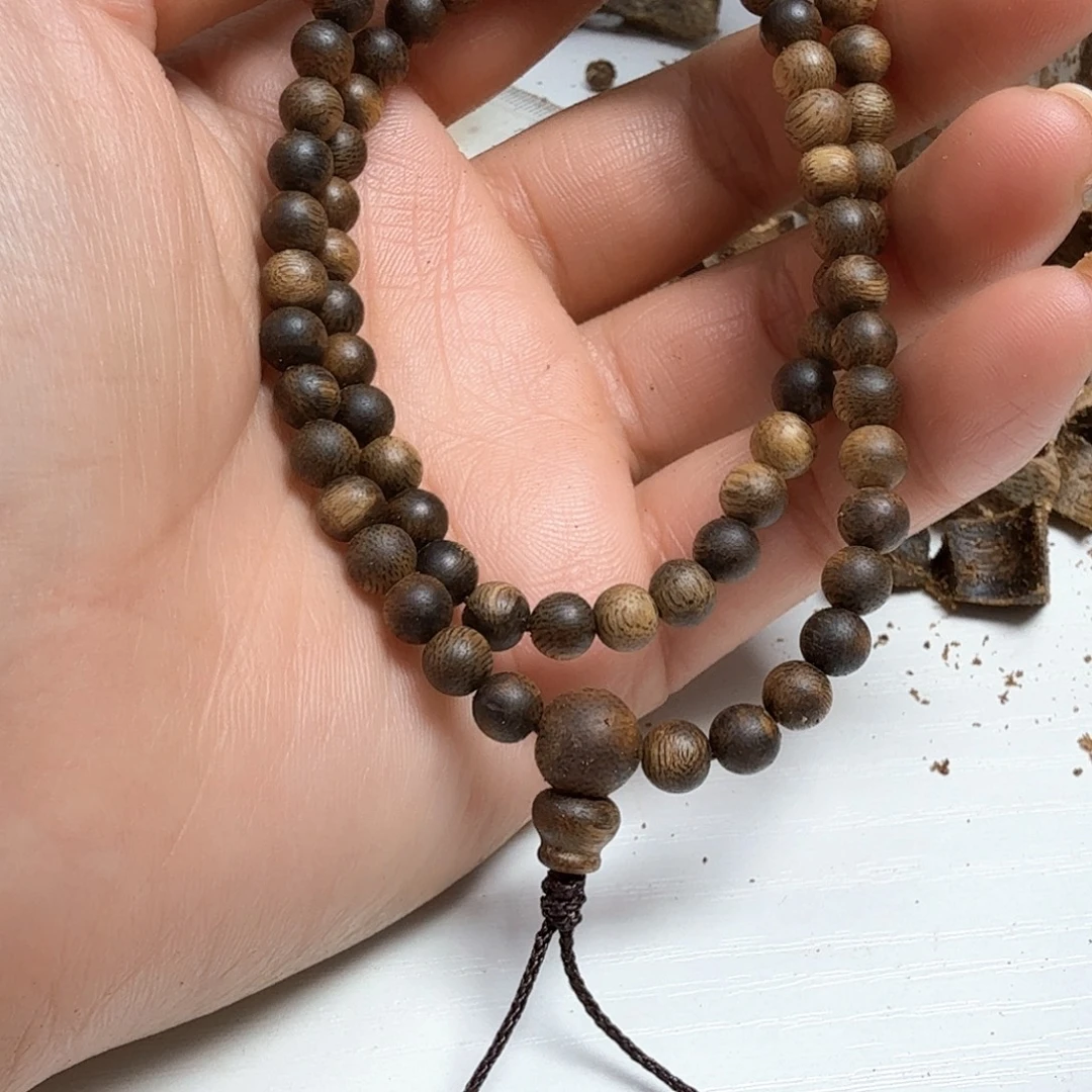 沉香手串乌身0.5规格双圈5克
