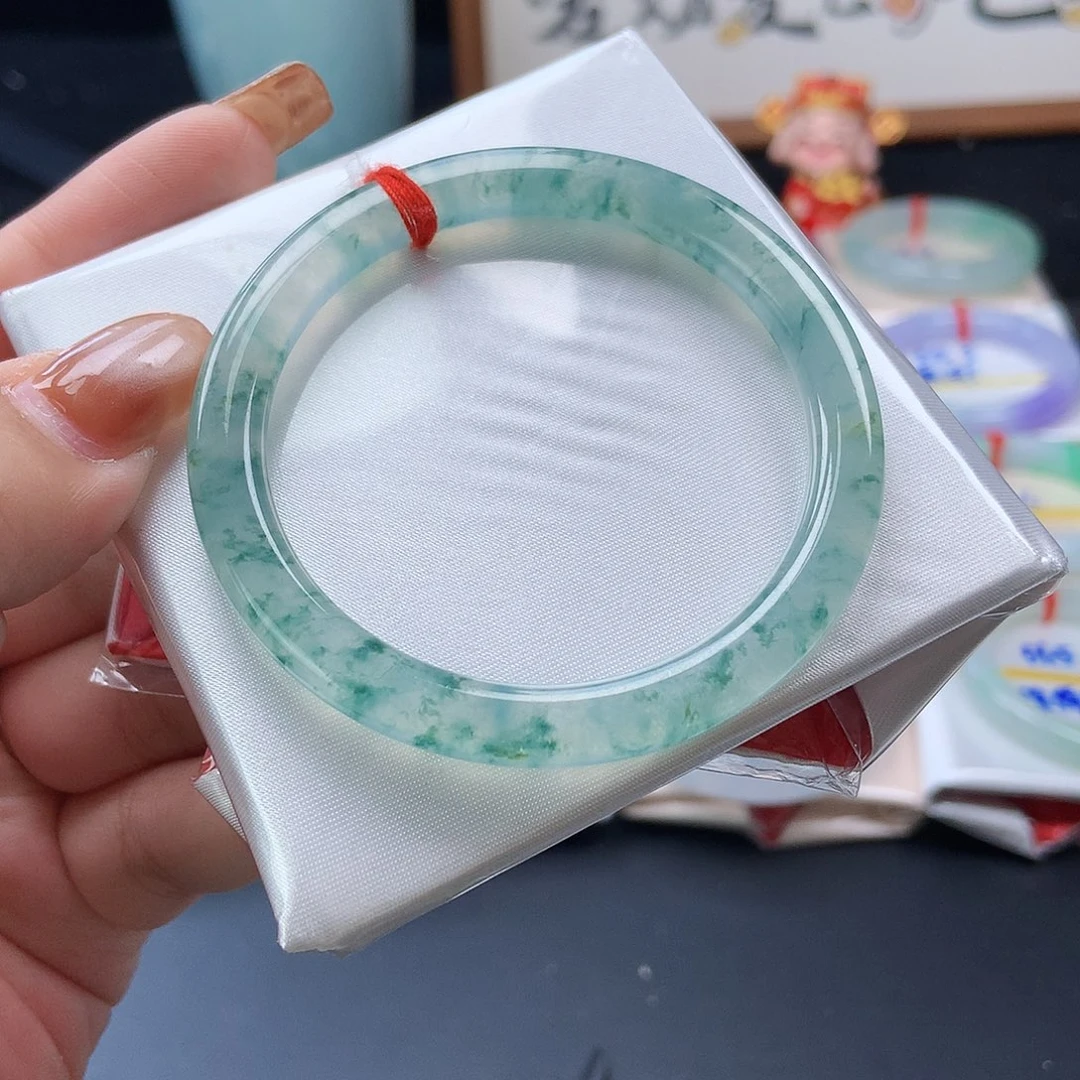 翡翠未镶嵌手镯36号