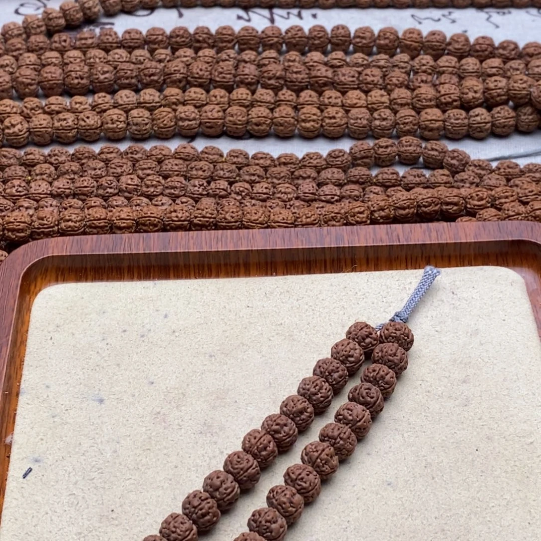 金刚菩提手串1*。纯血老树王单圈