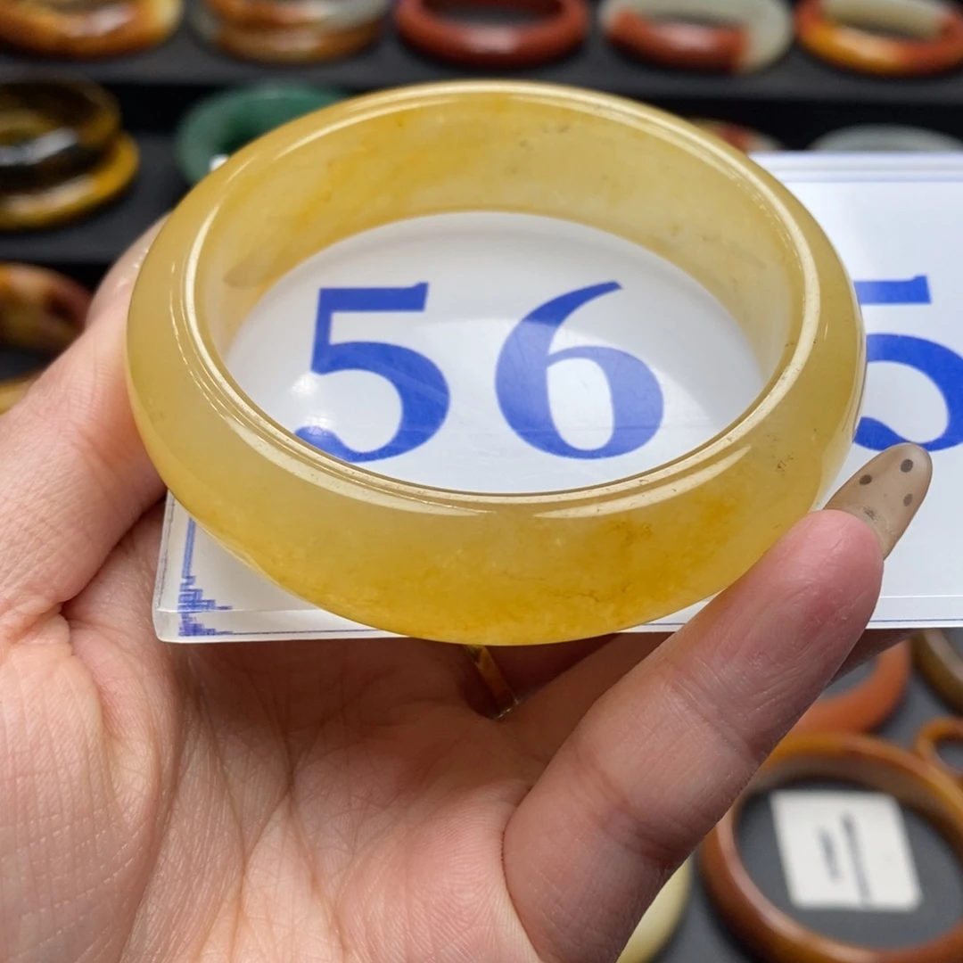 石英质玉（黄龙玉）手镯未镶嵌