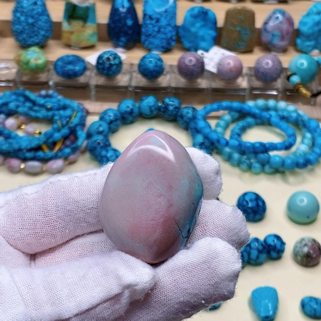 绿松石未镶嵌珠宝奇石