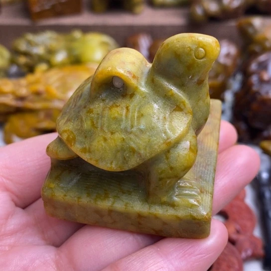 蛇纹石玉未镶嵌颈饰124