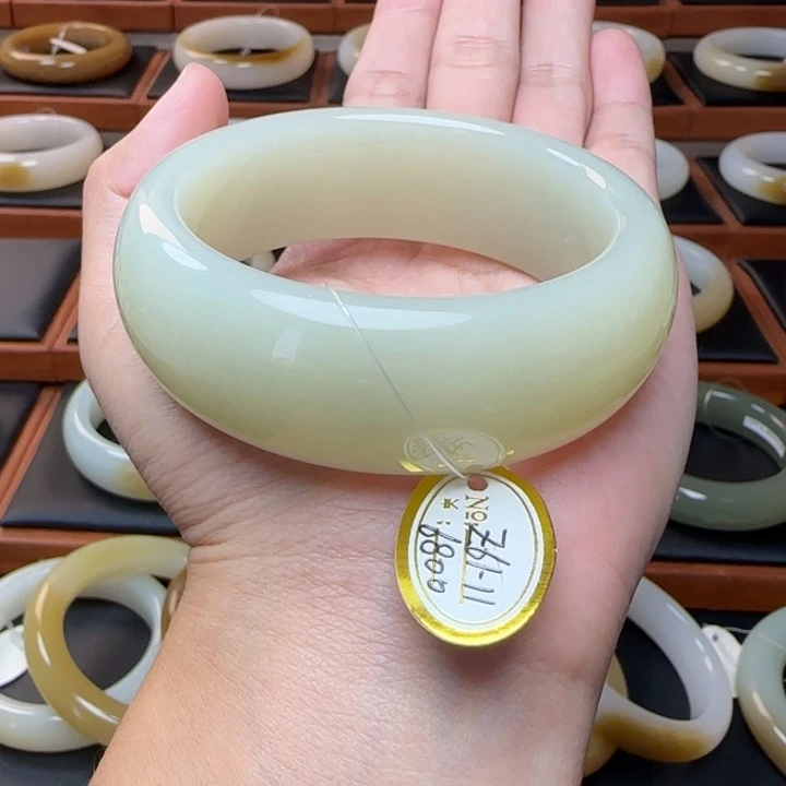 和田玉未镶嵌手镯暖黄宽胎58.2