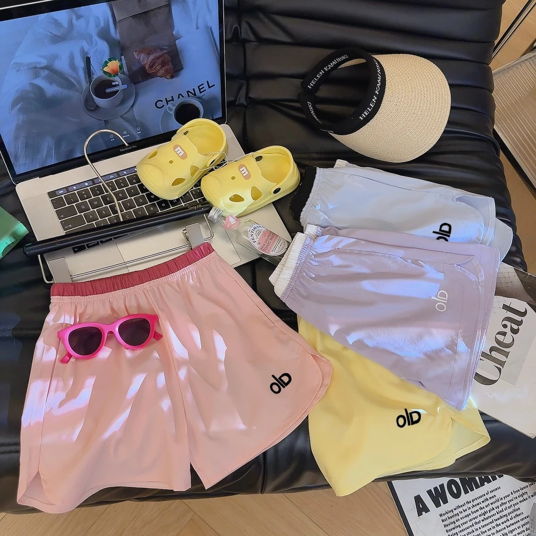 【爆款专享】2025夏款四面弹面料多巴胺色系百搭短裤-Q314