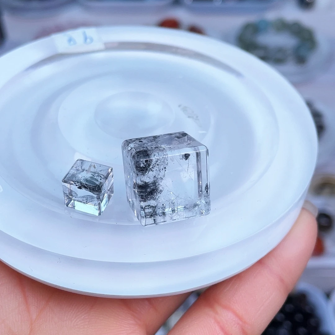 水晶水晶单珠不退不换未镶嵌