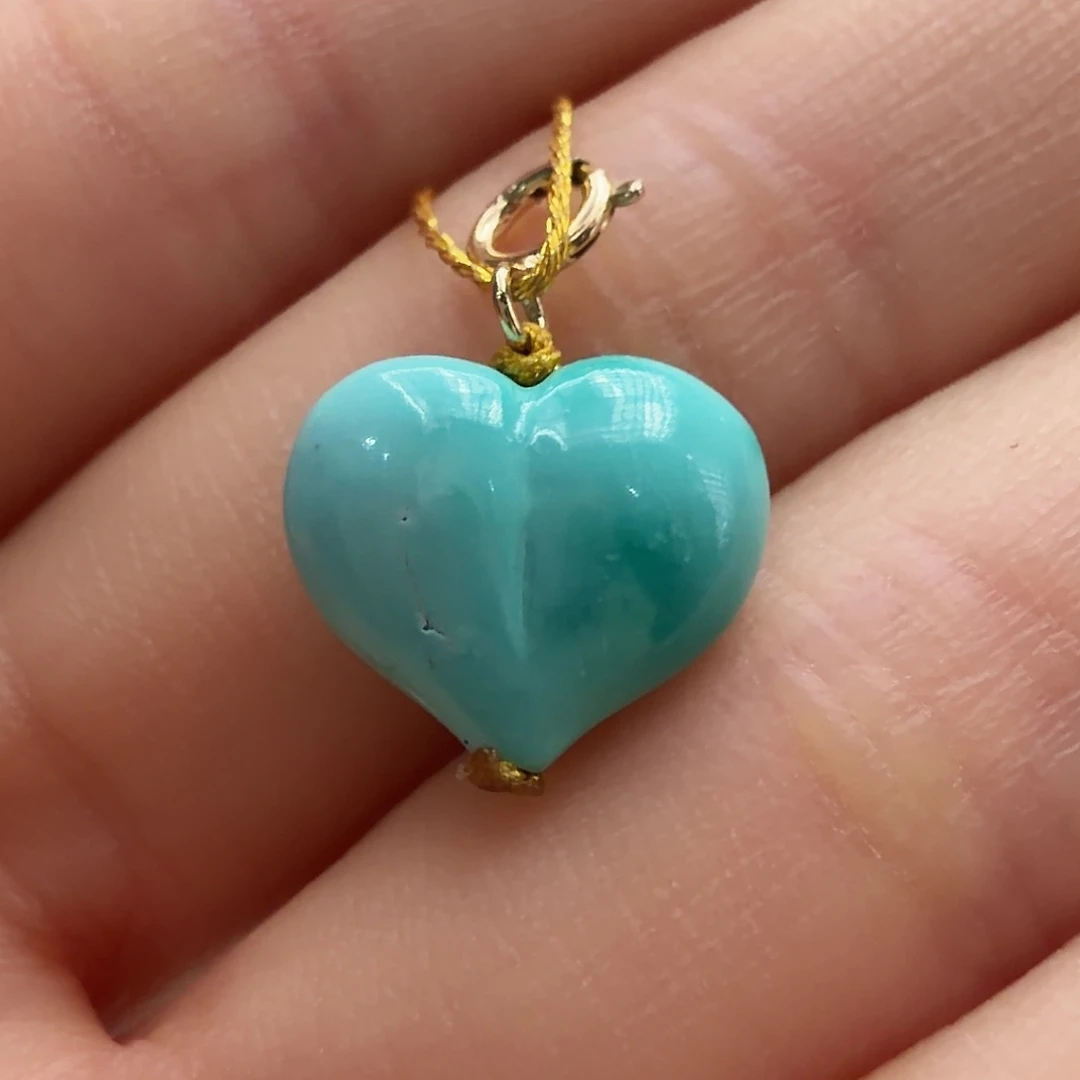 绿松石未镶嵌颈饰