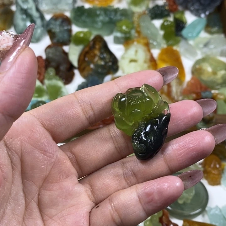 未镶嵌蛇纹石玉吊坠?****3