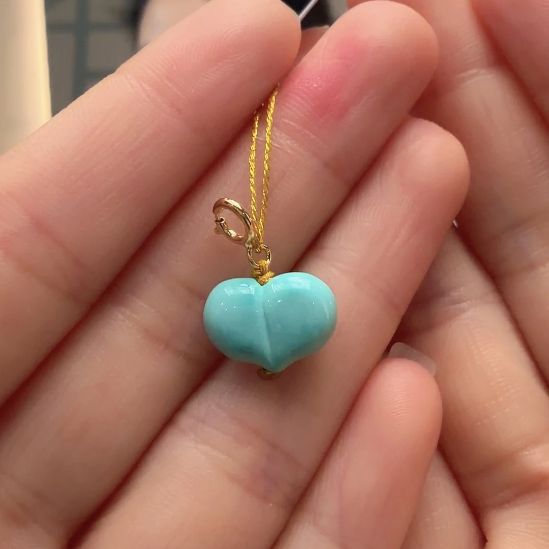 绿松石未镶嵌颈饰