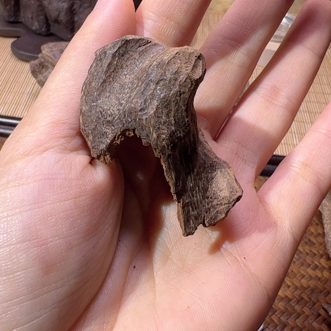 【闪购商品】香榧木海南木料霸王岭沉水包头6克