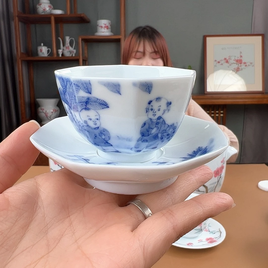 青花童趣托盏，微瑕