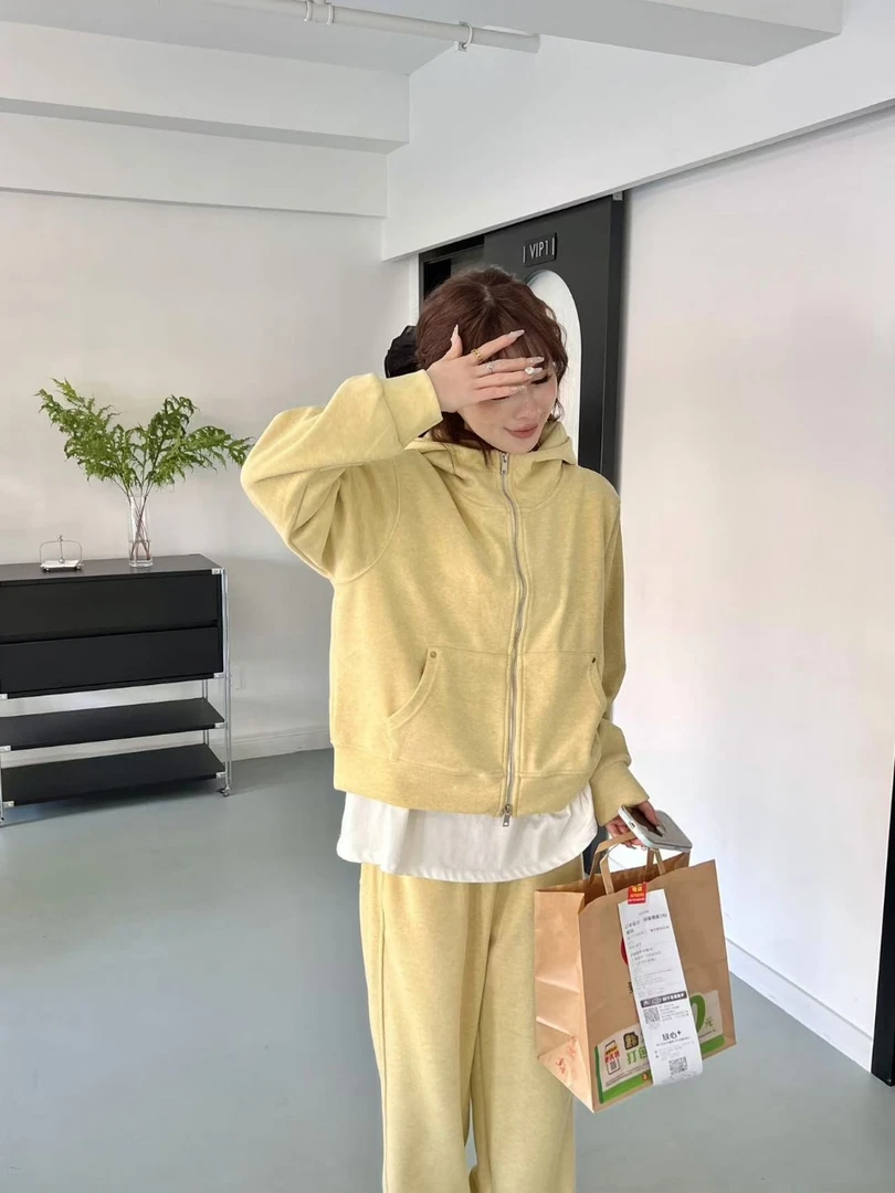 0461【春季新款】纯色简约时尚宽松显瘦拉链休闲套装（26002）