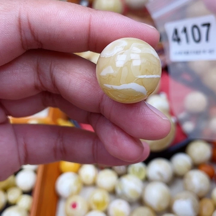 蜜蜡未镶嵌珠宝奇石划痕21.5