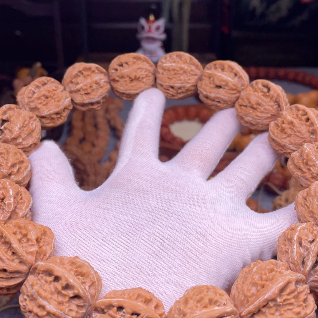 叫***陈吊坠文玩核桃秋子