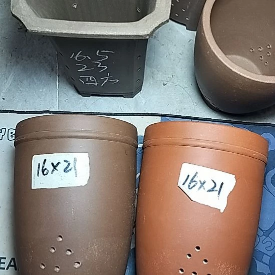 红泥紫泥三线两个花盆